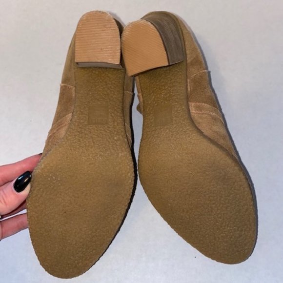 Chelsea Bootie - Picture 5 of 6